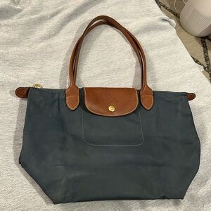 Longchamp medium tote / shoulder bag